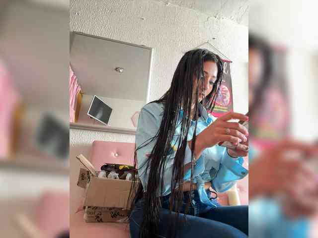 Bella-152 webcam