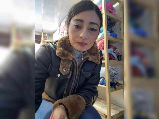 Bella-152 webcam