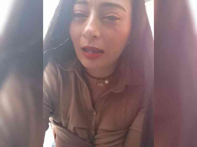 Bella-152 webcam
