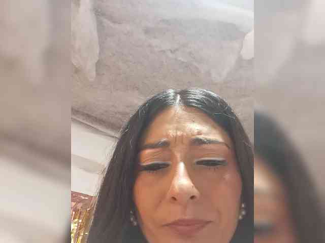Bella-152 webcam