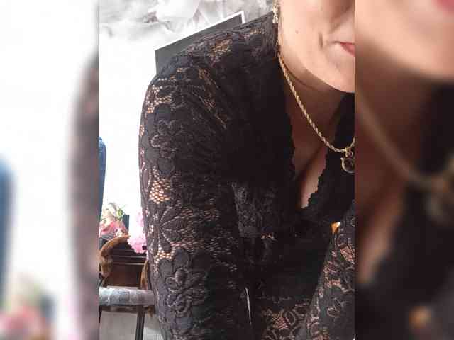 Bella-152 webcam