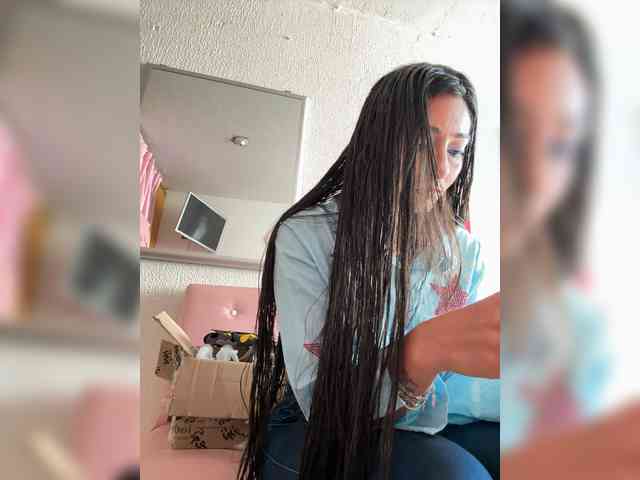 Bella-152 webcam