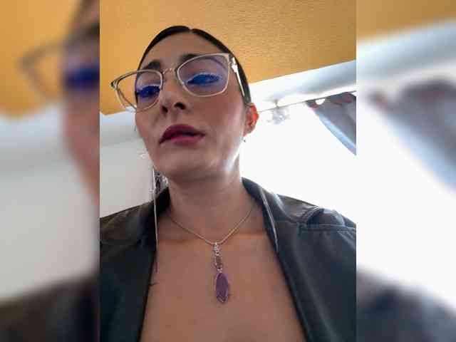 Bella-152 webcam