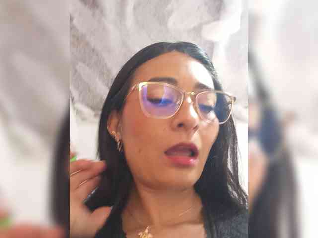 Bella-152 webcam