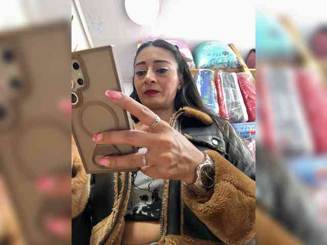 Bella-152 webcam