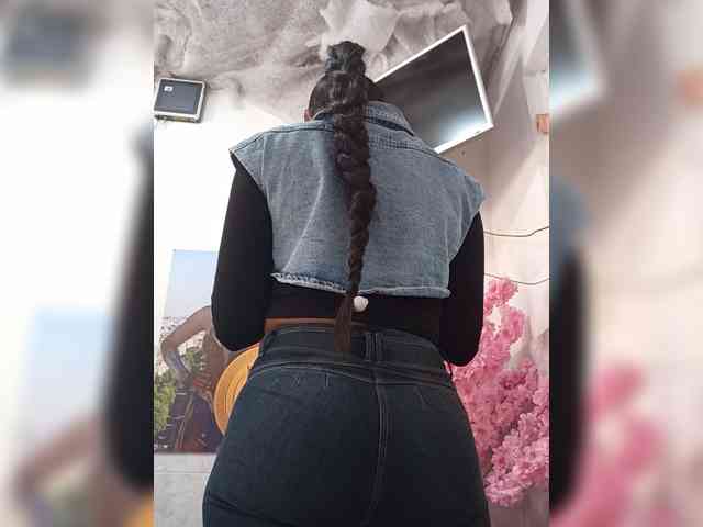 Bella-152 webcam