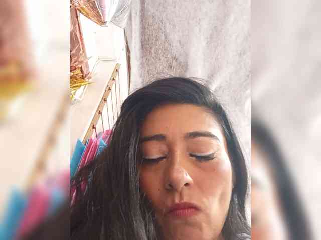 Bella-152 webcam