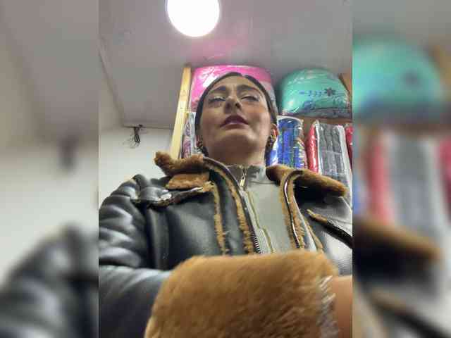 Bella-152 webcam