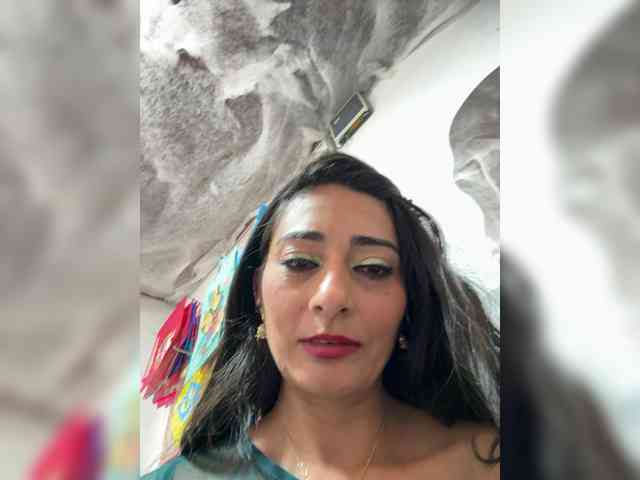 Bella-152 webcam