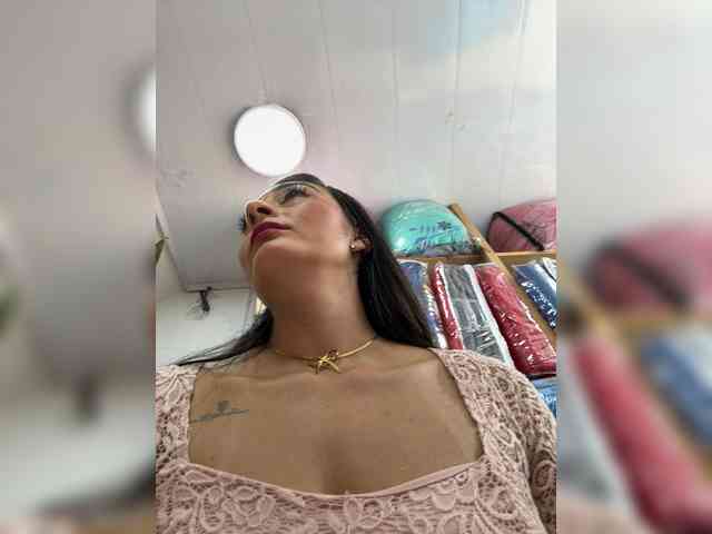Bella-152 webcam