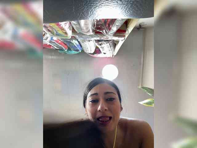 Bella-152 webcam