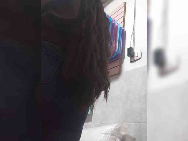 Bella-152 webcam