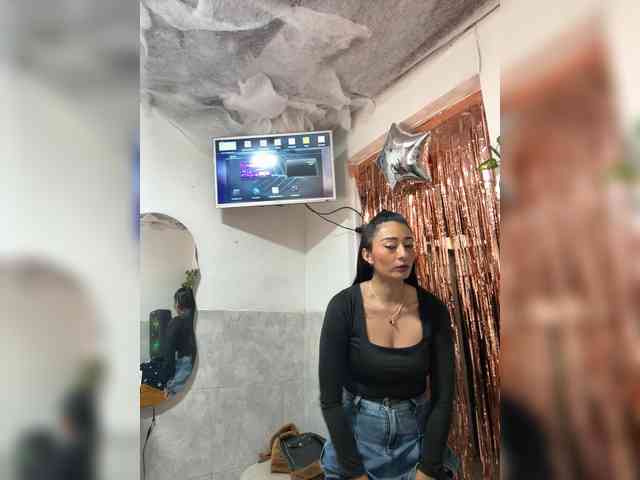 Bella-152 webcam