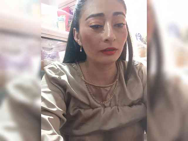 Bella-152 webcam