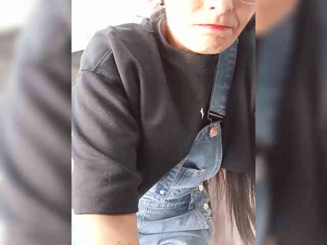 Bella-152 webcam