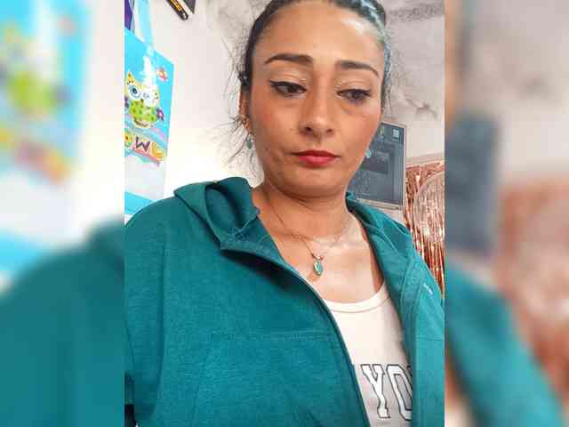 Bella-152 webcam