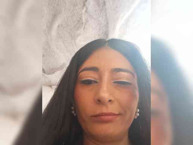 Bella-152 webcam