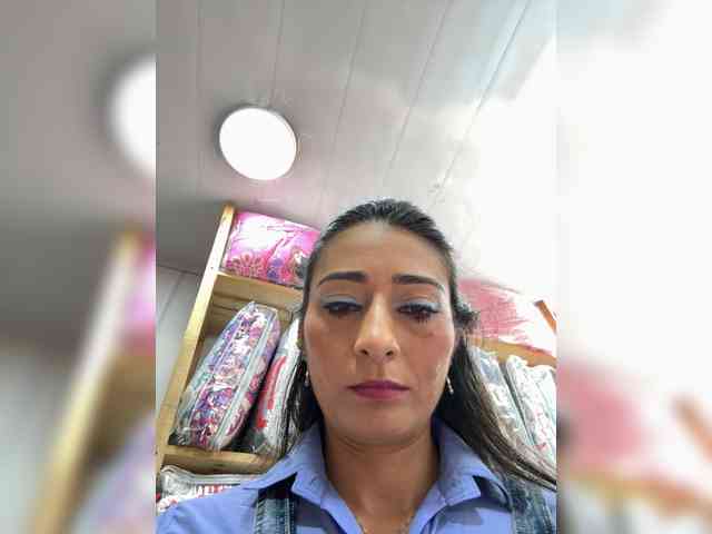 Bella-152 webcam