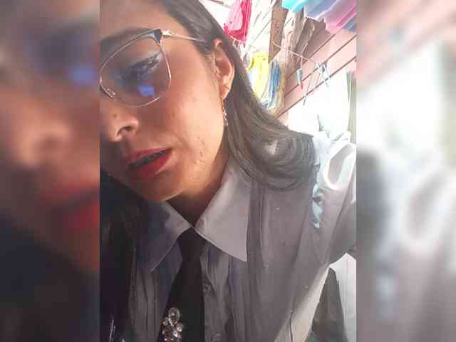 Bella-152 webcam