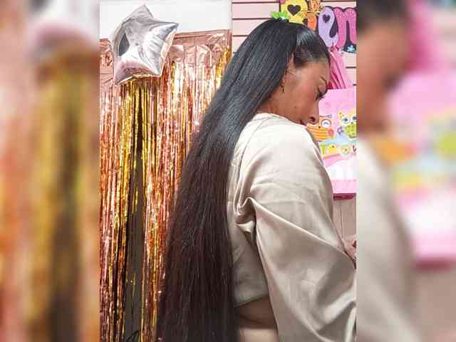 Bella-152 webcam