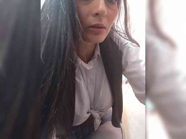 Bella-152 webcam
