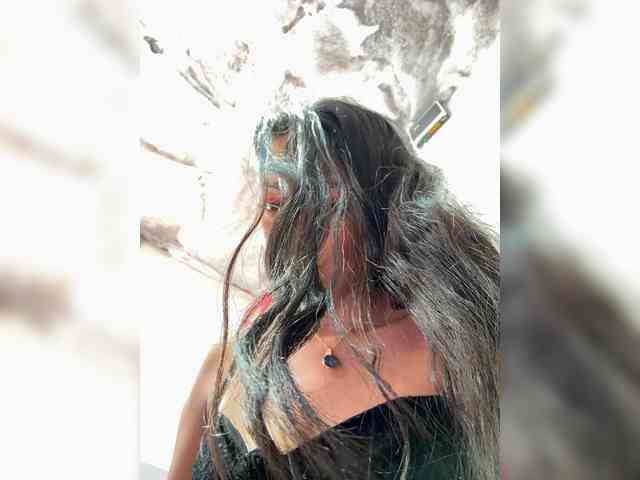 Bella-152 webcam
