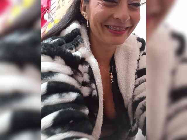 Bella-152 webcam