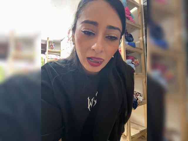 Bella-152 webcam