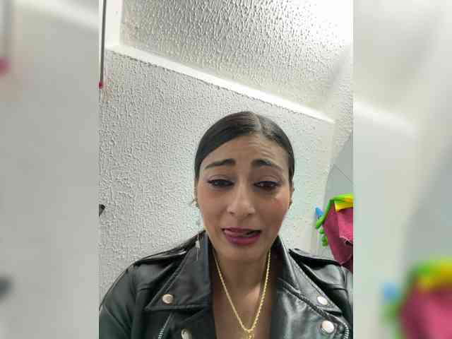 Bella-152 webcam