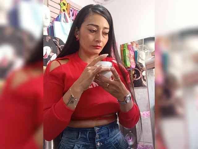 Bella-152 webcam