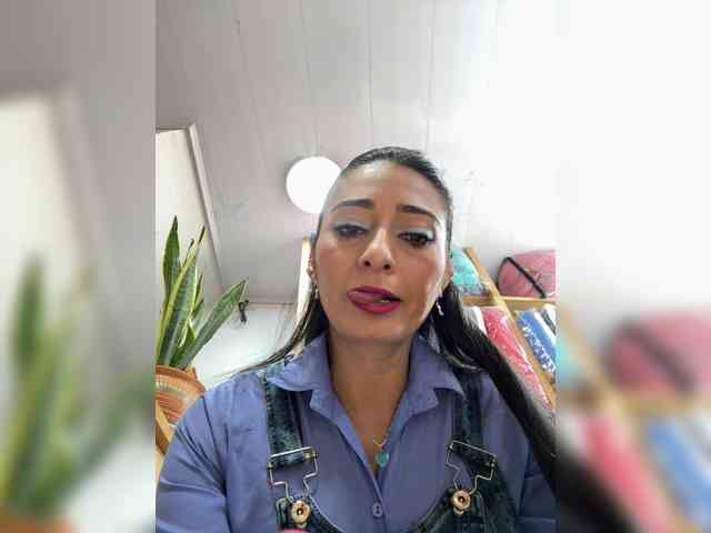 Bella-152 webcam