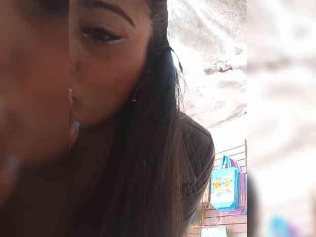 Bella-152 webcam