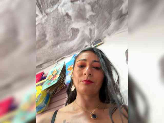 Bella-152 webcam