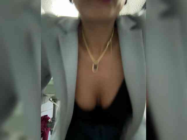 Bella-152 webcam