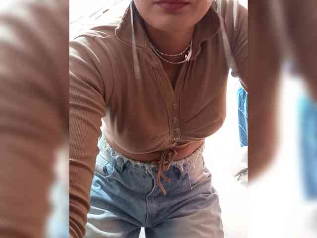 Bella-152 webcam