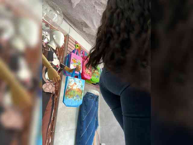 Bella-152 webcam