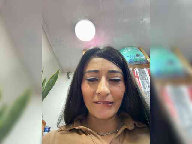 Bella-152 webcam