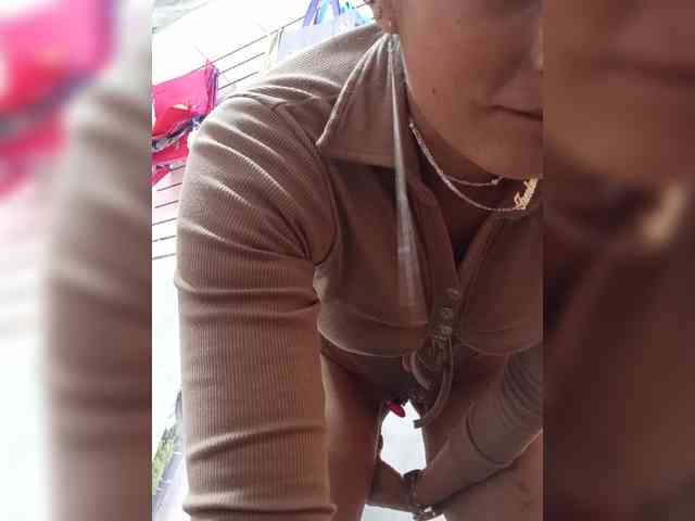 Bella-152 webcam