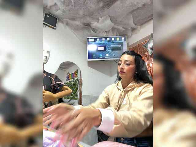 Bella-152 webcam