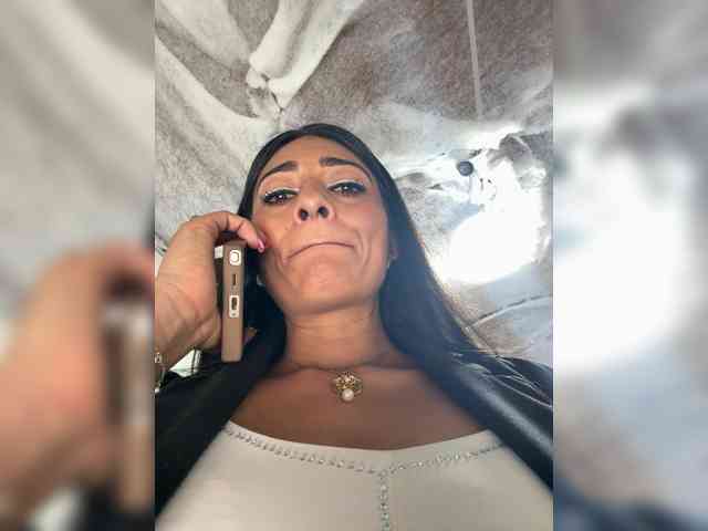 Bella-152 webcam