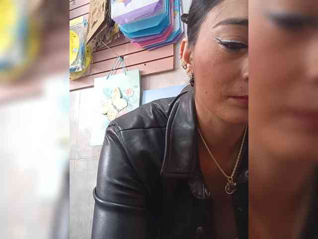 Bella-152 webcam
