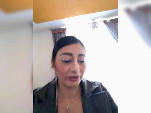Bella-152 webcam