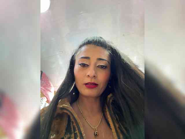 Bella-152 webcam