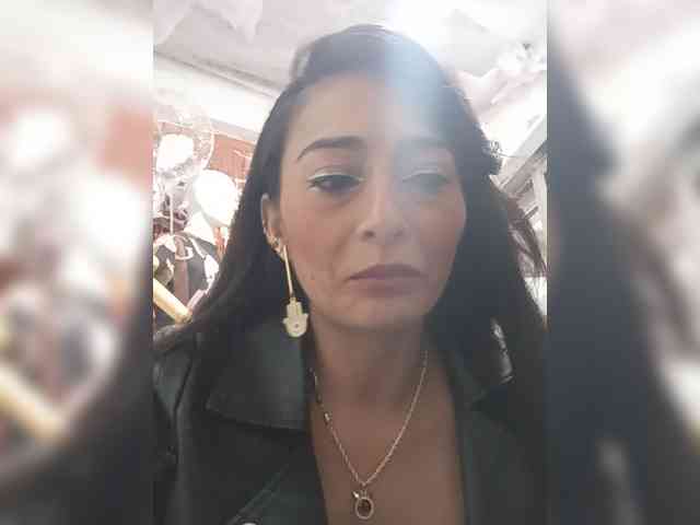 Bella-152 webcam