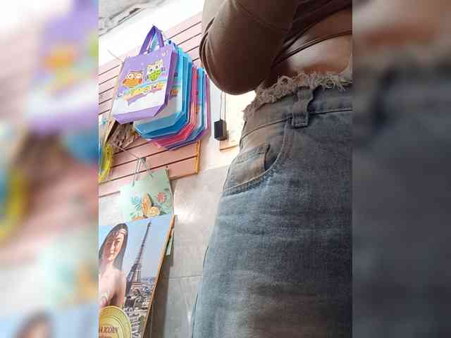 Bella-152 webcam