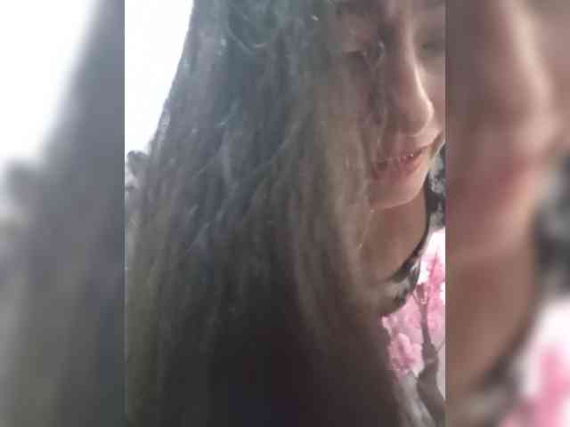 Bella-152 webcam