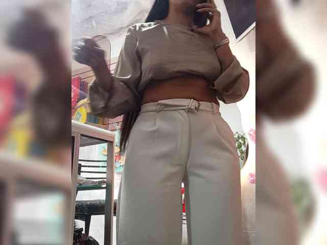 Bella-152 webcam