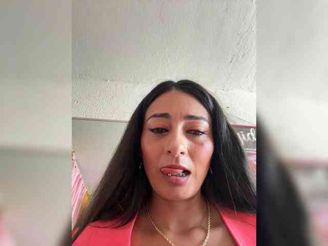 Bella-152 webcam