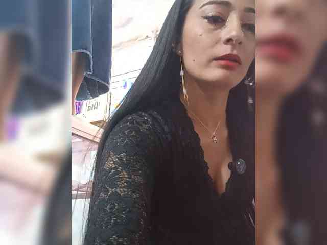Bella-152 webcam