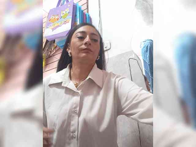 Bella-152 webcam